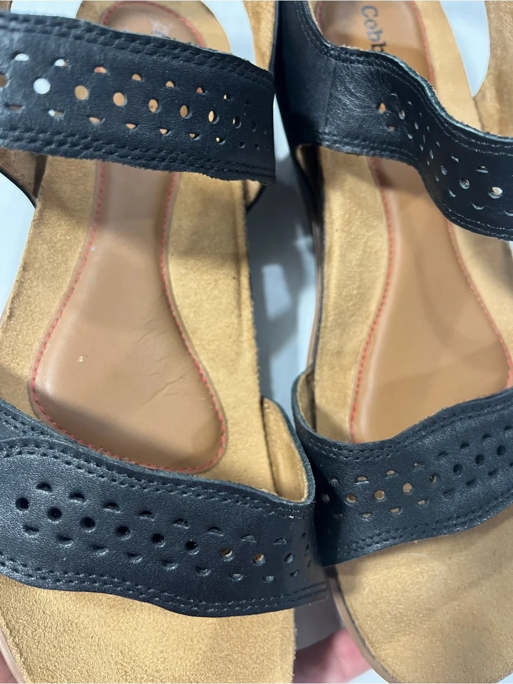 COBB HILL LEATHER VELCRO SANDAL